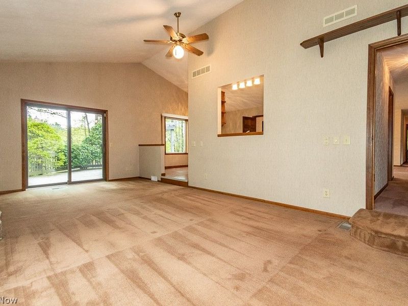 11530 Blackberry Lane, Chesterland, OH 44026 Photo 6