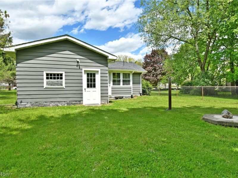 6610 Chestnut Ridge Road , Hubbard, OH 44425 Photo 9