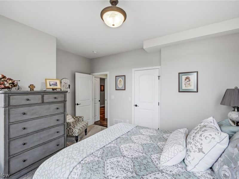 147 Heron Bay Drive , Poland, OH 44514 Photo 35