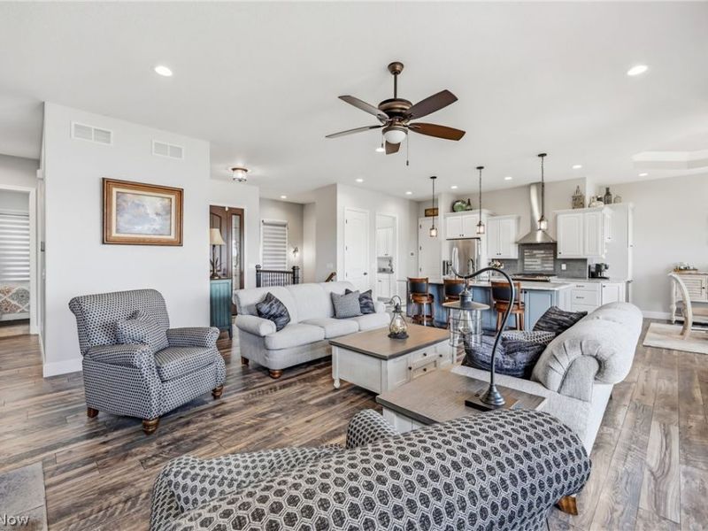 147 Heron Bay Drive, Poland, OH 44514 Photo 8