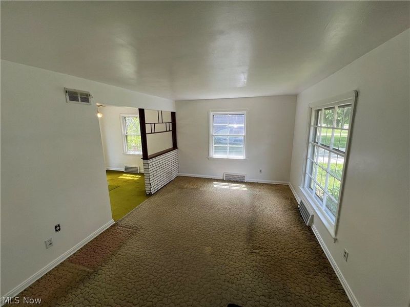 7317 Parma Park Boulevard, Parma, OH 44130 Photo 5