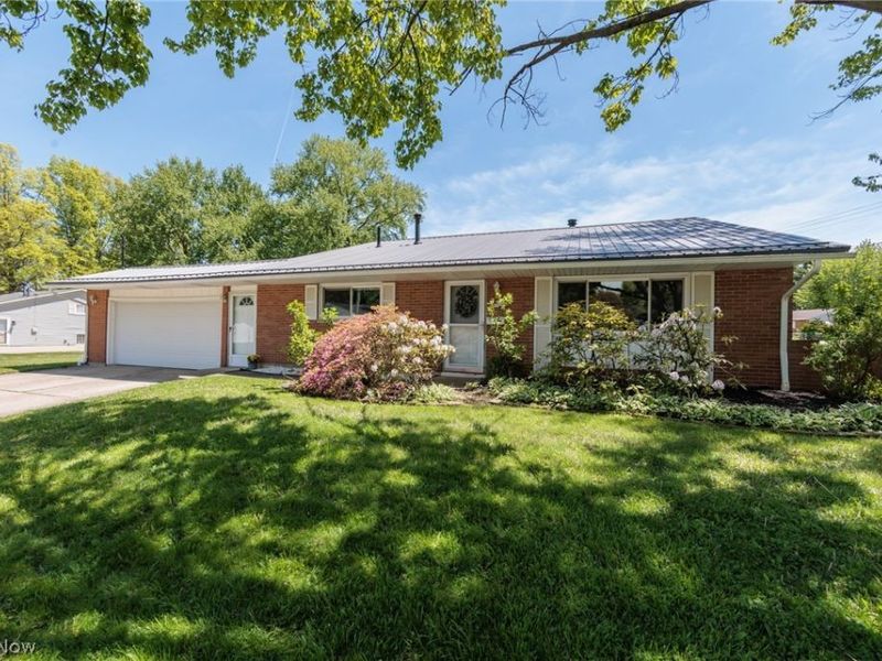 324 Charring Cross Drive , Munroe Falls, OH 44262 Photo 1