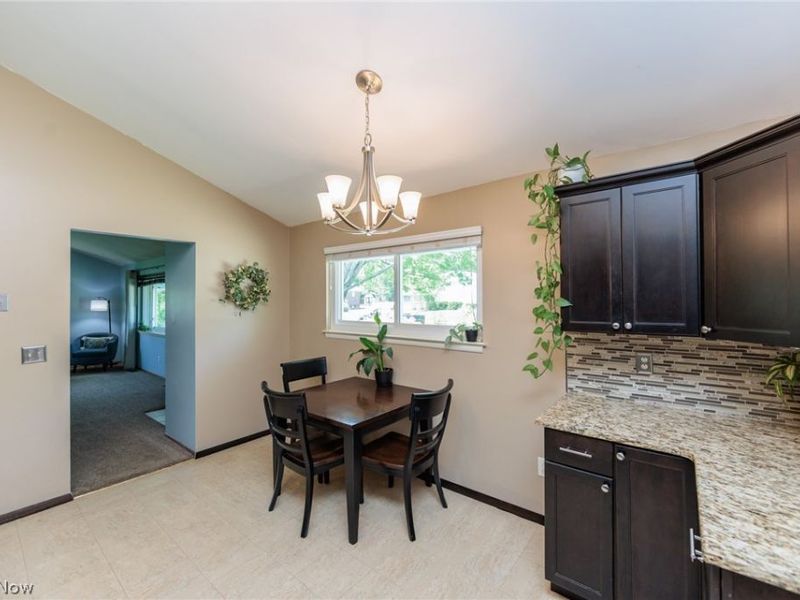 324 Charring Cross Drive , Munroe Falls, OH 44262 Photo 12
