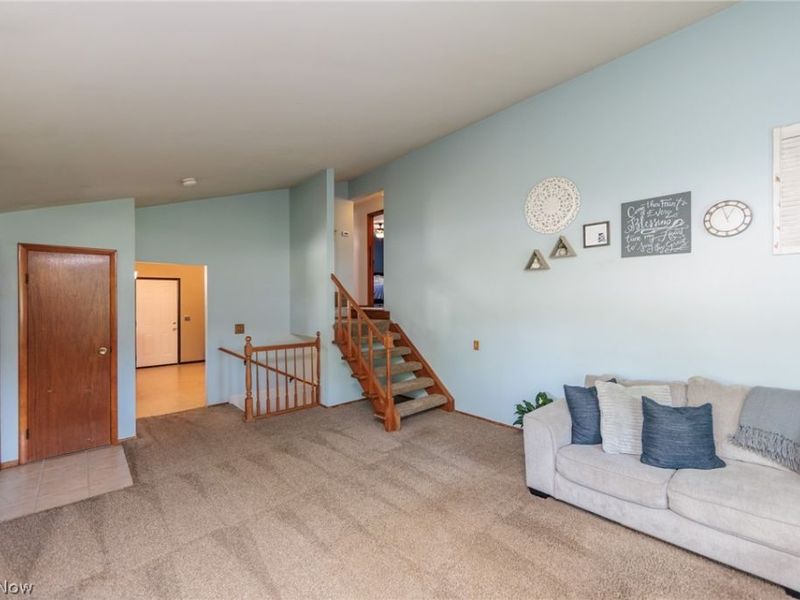 324 Charring Cross Drive , Munroe Falls, OH 44262 Photo 6
