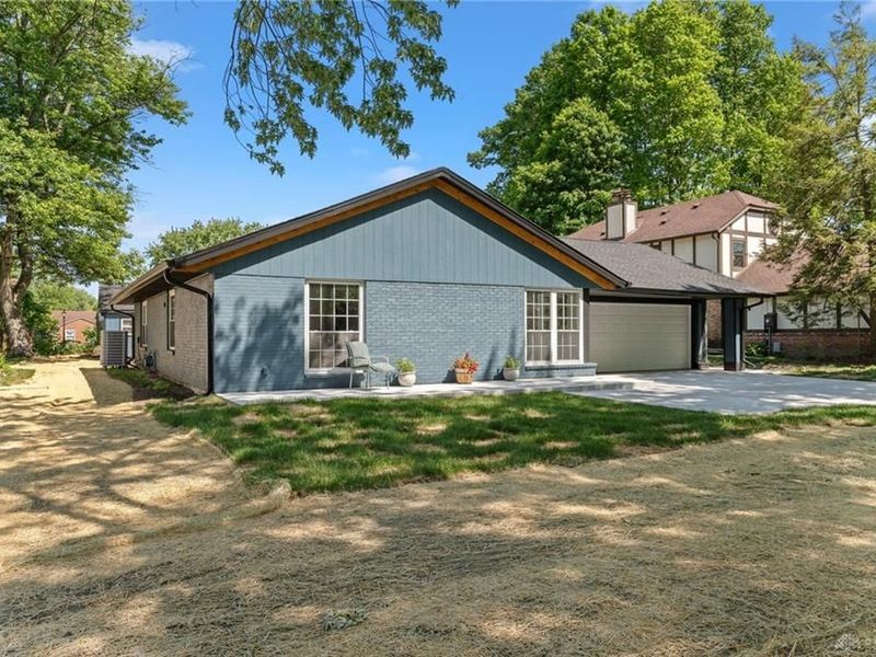420 Clearcreek-Franklin Road, Springboro, OH 45066 Photo 2