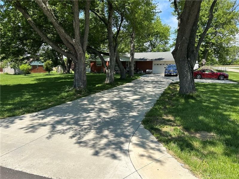 2305 Ross Road, Tipp City, OH 45371 Photo 1