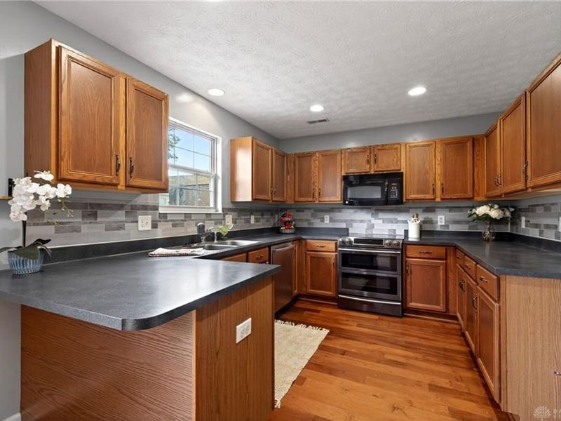 3927 Augusta Road, Miami Township, OH 45342 Photo 12
