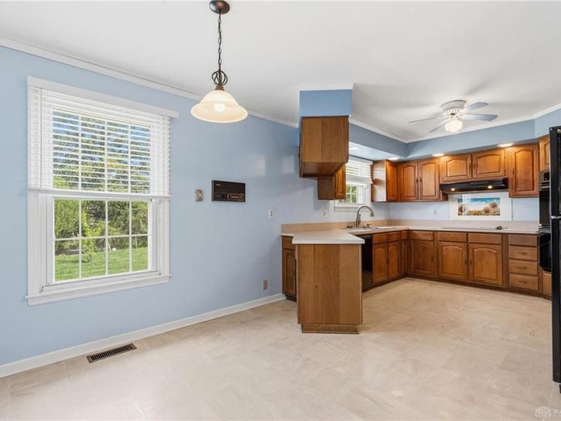 2196 Red Rock Drive, Beavercreek, OH 45431 Photo 18