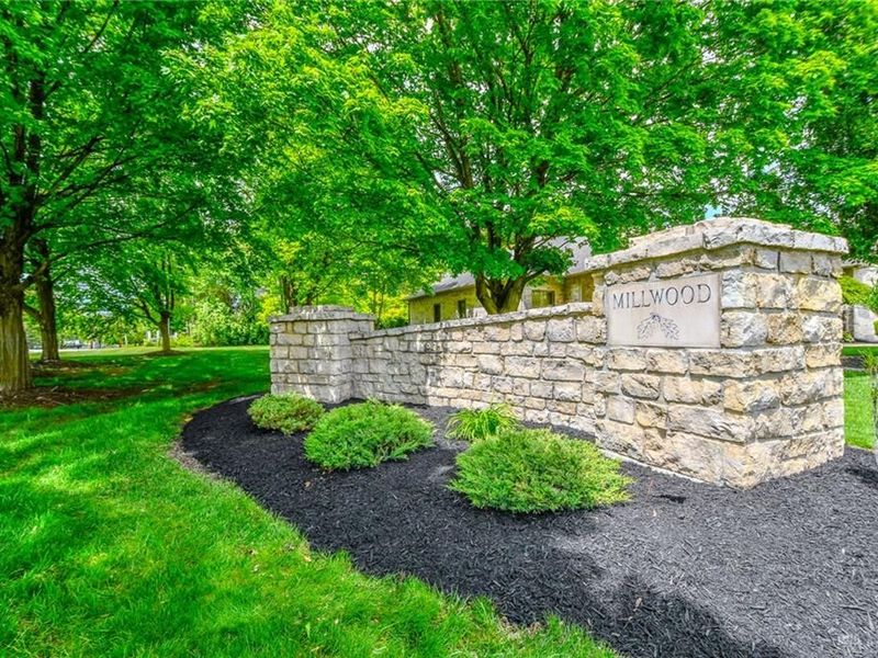 205 Charlie Drive, Englewood, OH 45315 Photo 5