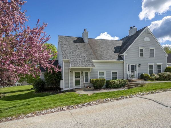 27 B Apple Tree Drive, Unit B, Goffstown, NH 03045