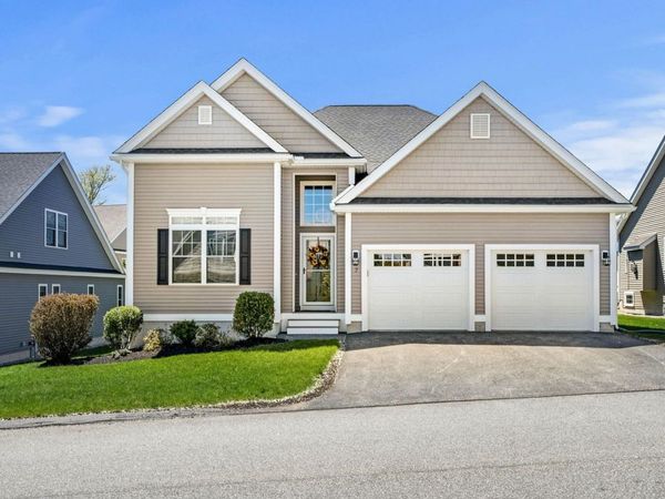 7 Catalpa Road, Salem, NH 03079
