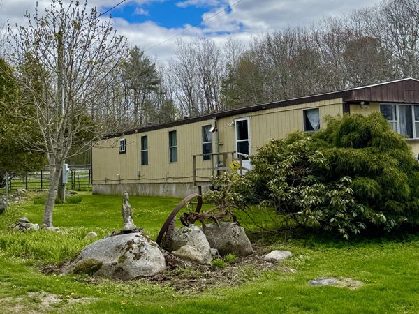 678 Mines Road , Sedgwick, ME 04676