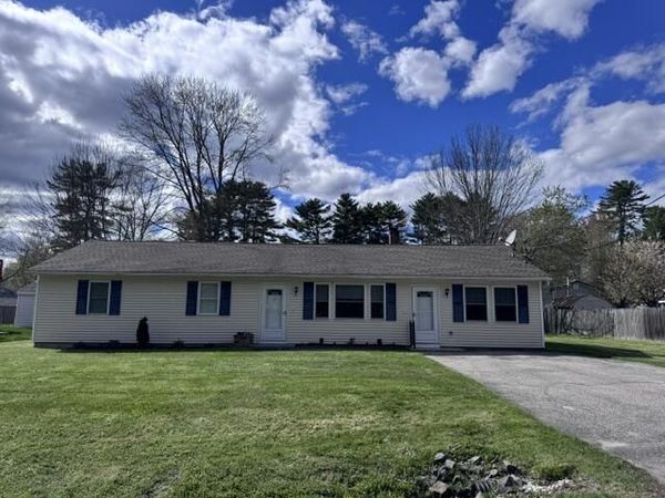 27 Coolidge Avenue , Saco, ME 04072