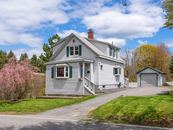 294 Mitchell Road, Cape Elizabeth, ME 04107