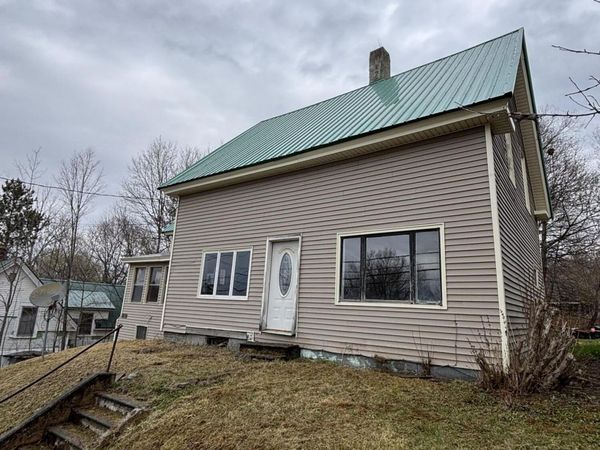 22 S Main Street , Guilford, ME 04443