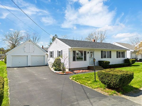 22 Mayflower Road , Augusta, ME 04330
