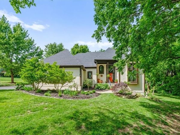 24600 W 61ST Terrace, Shawnee, KS 66226