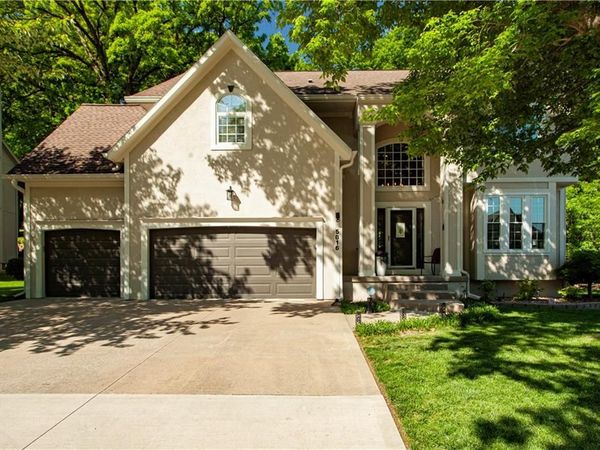 5816 NE Ruby Court, Lee's Summit, MO 64064