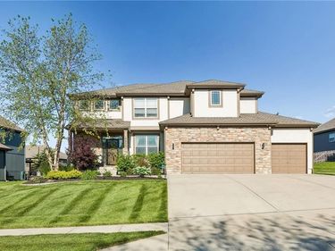 9830 N Kentucky Avenue, Kansas City, MO 64157