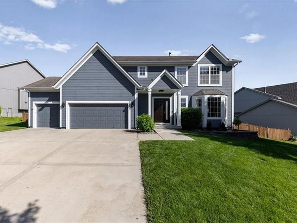 362 S Stonecrest Road, Olathe, KS 66061
