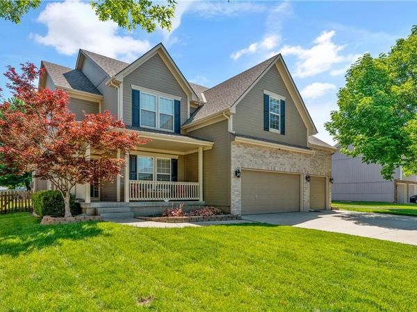 2208 NE Janessa Drive, Blue Springs, MO 64029