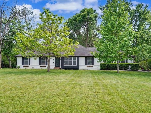 1769 N 300 Road, Baldwin City, KS 66006