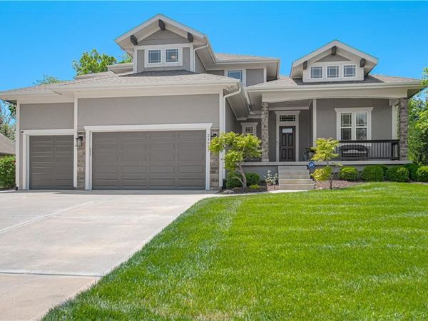 24031 W 121st Street, Olathe, KS 66061
