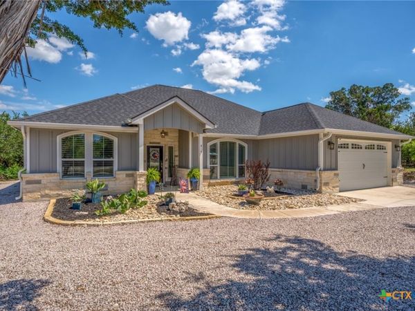 819 Primrose Path, Canyon Lake, TX 78133