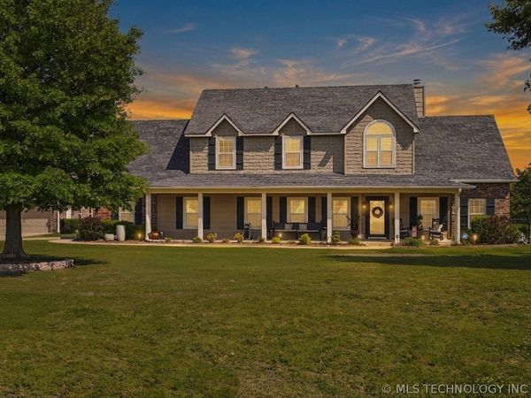 2406 E Fairfield Court , Oologah, OK 74053