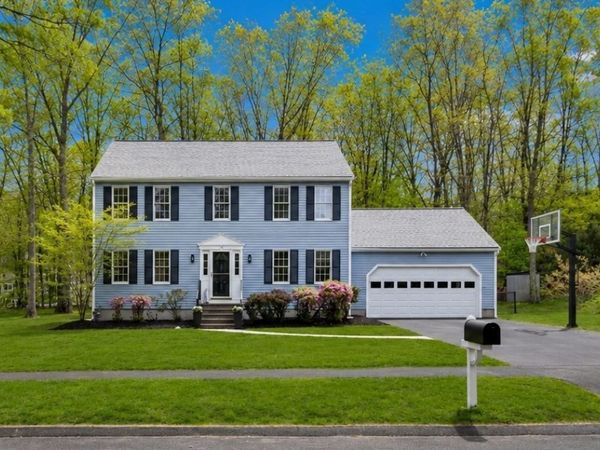 8 Autumn Ln, Natick, MA 01760