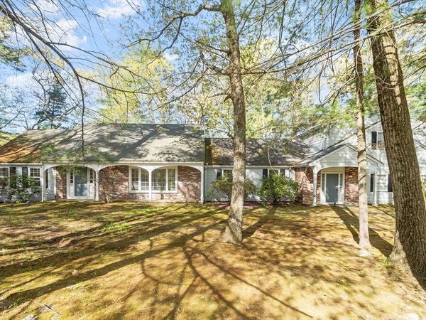 4 Northway, Lynnfield, MA 01940