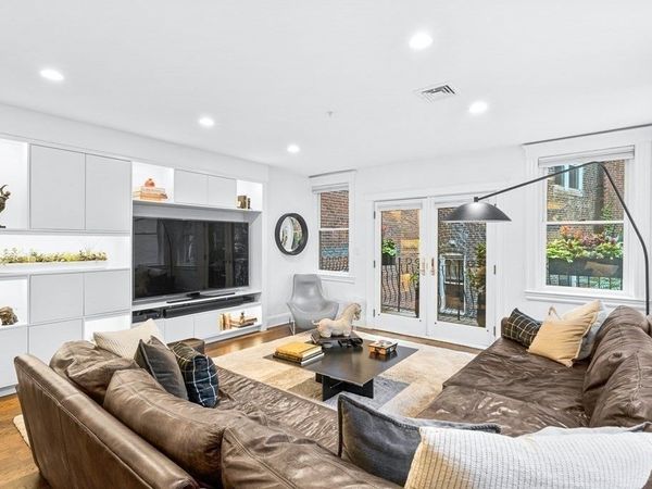290 North St, Unit 2, Boston, MA 02113