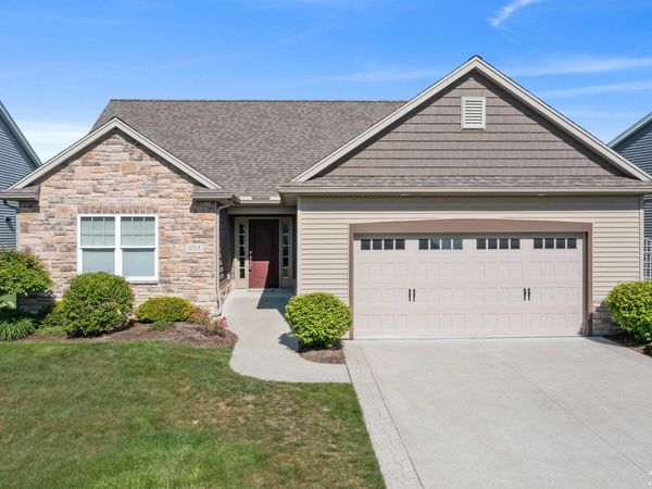 6763 W Summer Breeze Drive, Lambertville, MI 48144