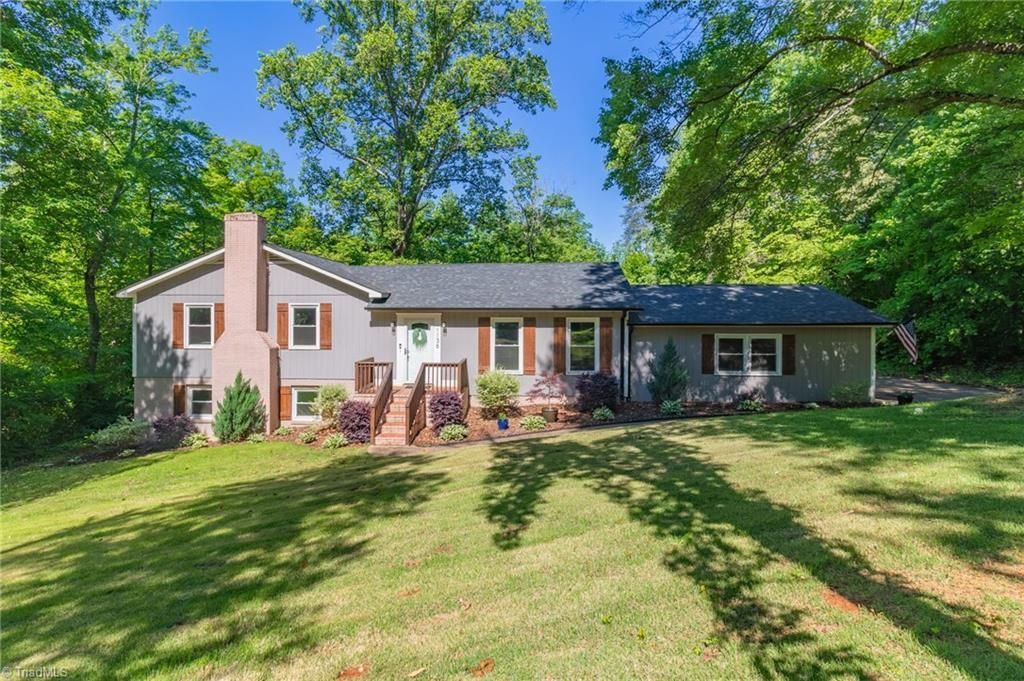 1136 Boulder Road, Yadkinville, NC 27055 Main Photo