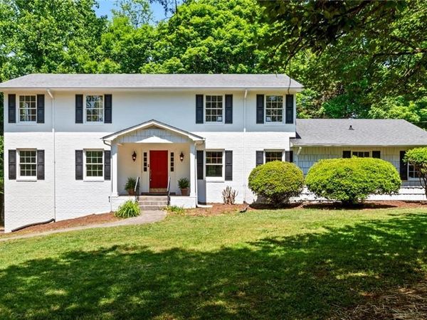 7015 Woodlark Court, Clemmons, NC 27012