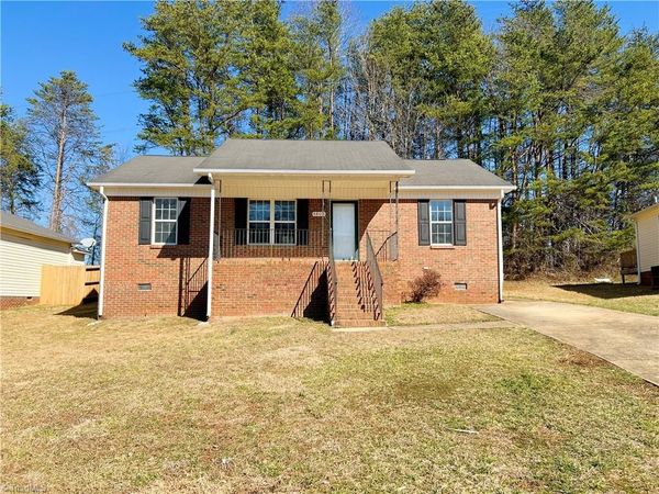 4806 Shady Pine Drive , Greensboro, NC 27455