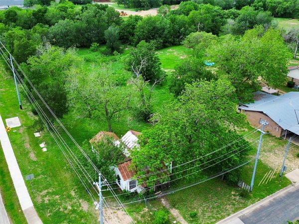 502 Martin Luther King Jr DR, Bastrop, TX 78602