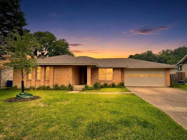 6703 Rustling Oaks TRL, Austin, TX 78759