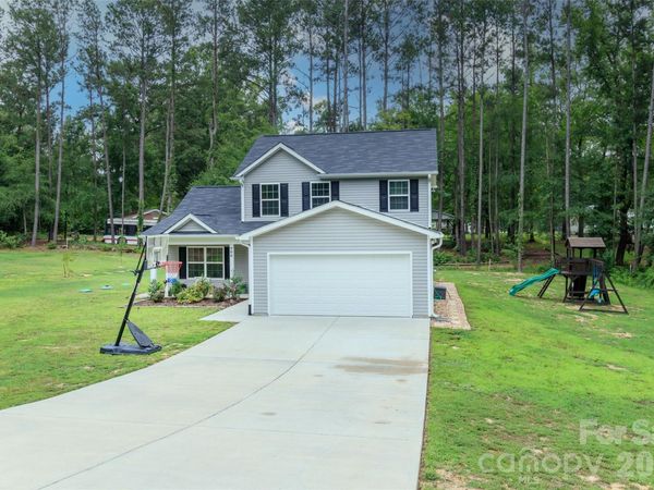 900 Providence Road , Unit 10, Lancaster, SC 29720
