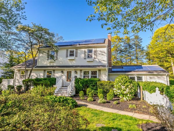 15 Oxbow Road , Patchogue, NY 11772