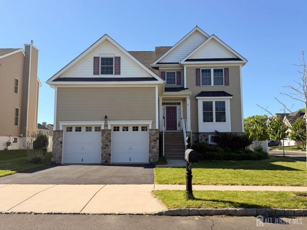47 Thomas Drive, Trenton, NJ 08691