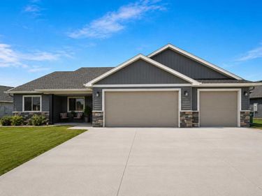 214 Woolgrass Way, Avon, MN 56310