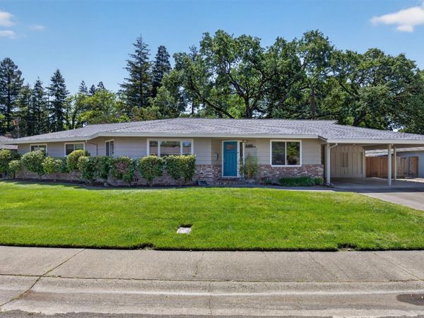 4380 Briarwood Dr, Sacramento, CA 95821