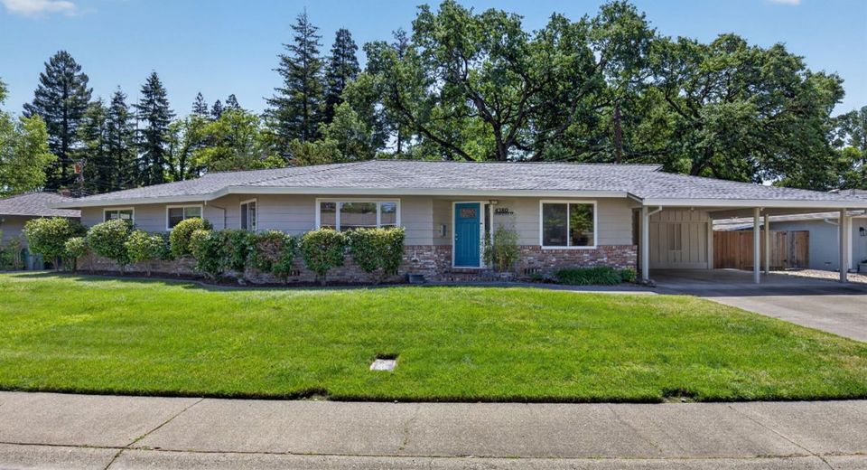 4380 Briarwood Dr, Sacramento, CA 95821 Photo