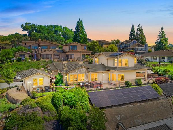 820 Dana Ct, Auburn, CA 95603