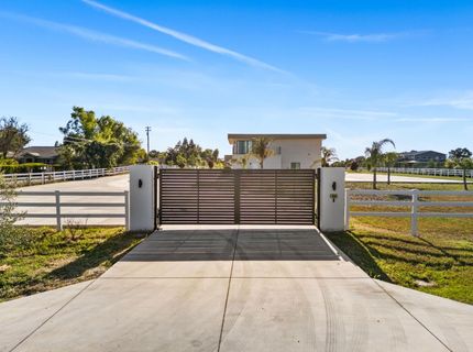 8600 Cherrington Ln, Elk Grove, CA 95624 Photo