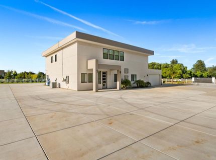 8600 Cherrington Ln, Elk Grove, CA 95624 Photo