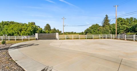 8600 Cherrington Ln, Elk Grove, CA 95624 Photo