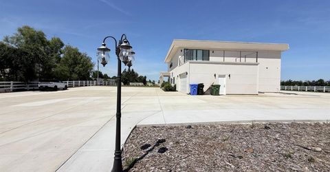 8600 Cherrington Ln, Elk Grove, CA 95624 Photo