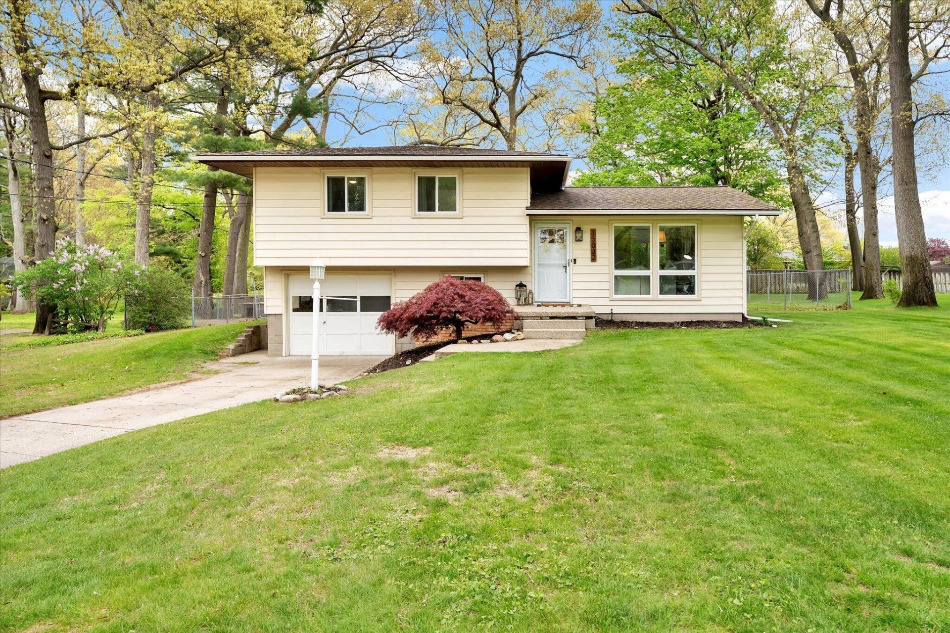 15032 155th Avenue, Grand Haven, MI 49417 Main Photo